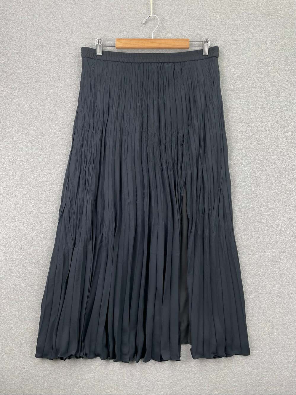 CHAPS Pleated Crinkle Georgette Skirt Womens L Black Chiffon Stretch Waist Lined
